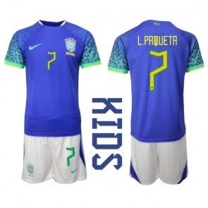 Brasilien Lucas Paqueta #7 babykläder Bortatröja barn VM 2022 Korta ärmar (+ Korta byxor)